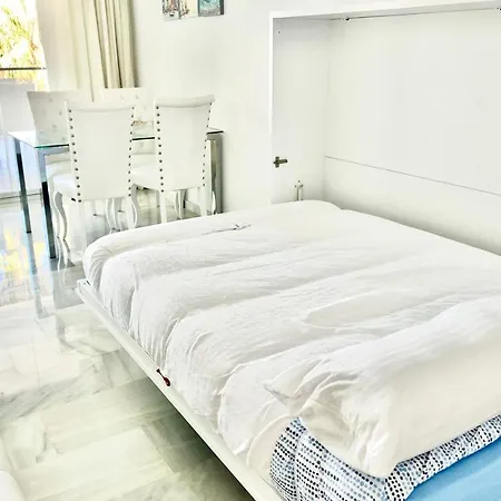 Mi Capricho Beachfront- P301 With Sea View Apartment