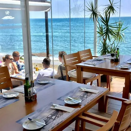 Apartamento Mi Capricho Beachfront- P301 With Sea View Sitio de Calahonda